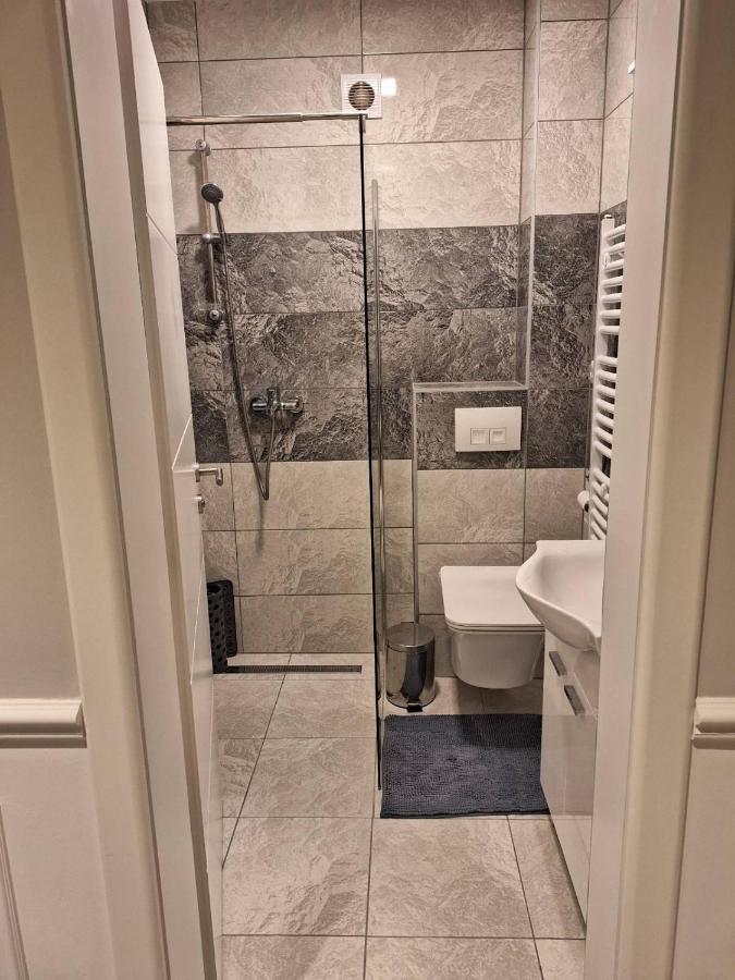 Azimut Apartman Bijeljina Exteriör bild