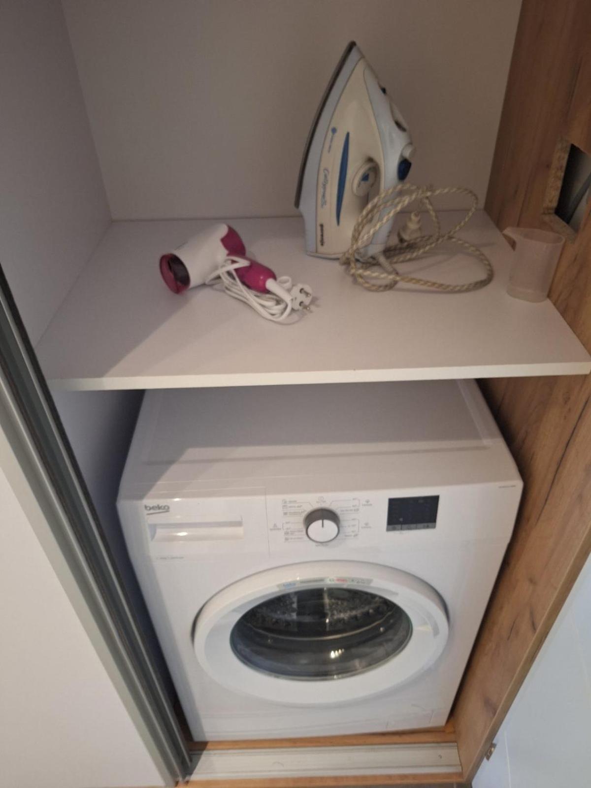 Azimut Apartman Bijeljina Exteriör bild